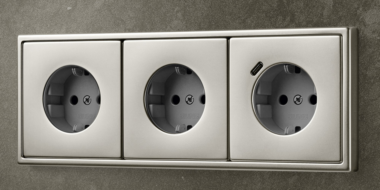 SCHUKO® Steckdosen mit USB bei Elektro Jung GmbH in Großkrotzenburg