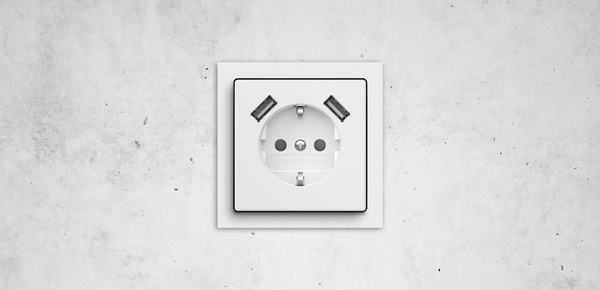 SCHUKO® USB-Steckdose bei Elektro Jung GmbH in Großkrotzenburg