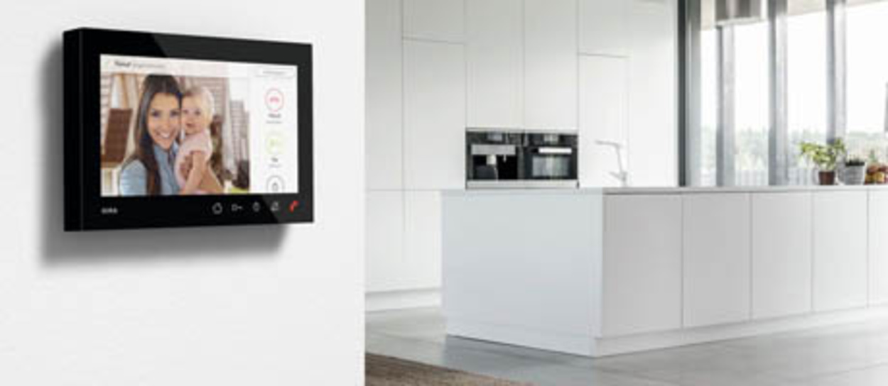 Gira Wohnungsstation bei Elektro Jung GmbH in Großkrotzenburg
