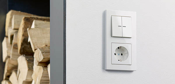 JUNG KNX Taster F 10 bei Elektro Jung GmbH in Großkrotzenburg