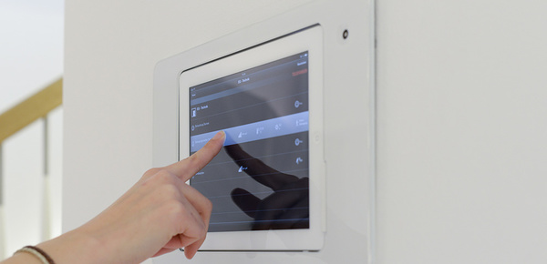 Smart Home bei Elektro Jung GmbH in Großkrotzenburg
