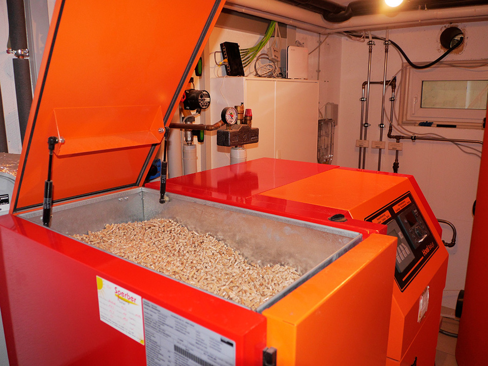 Palletheizung2 bei Elektro Jung GmbH in Großkrotzenburg